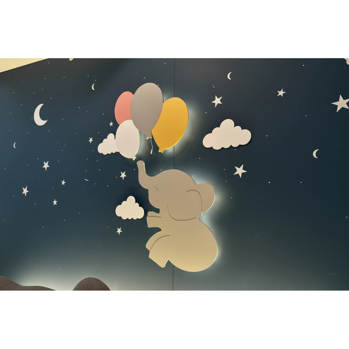 Personalized elephant balloon nursery lamp set for kids room